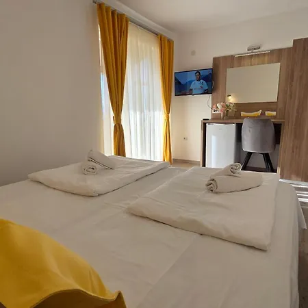 Guest house Picioski Pestani